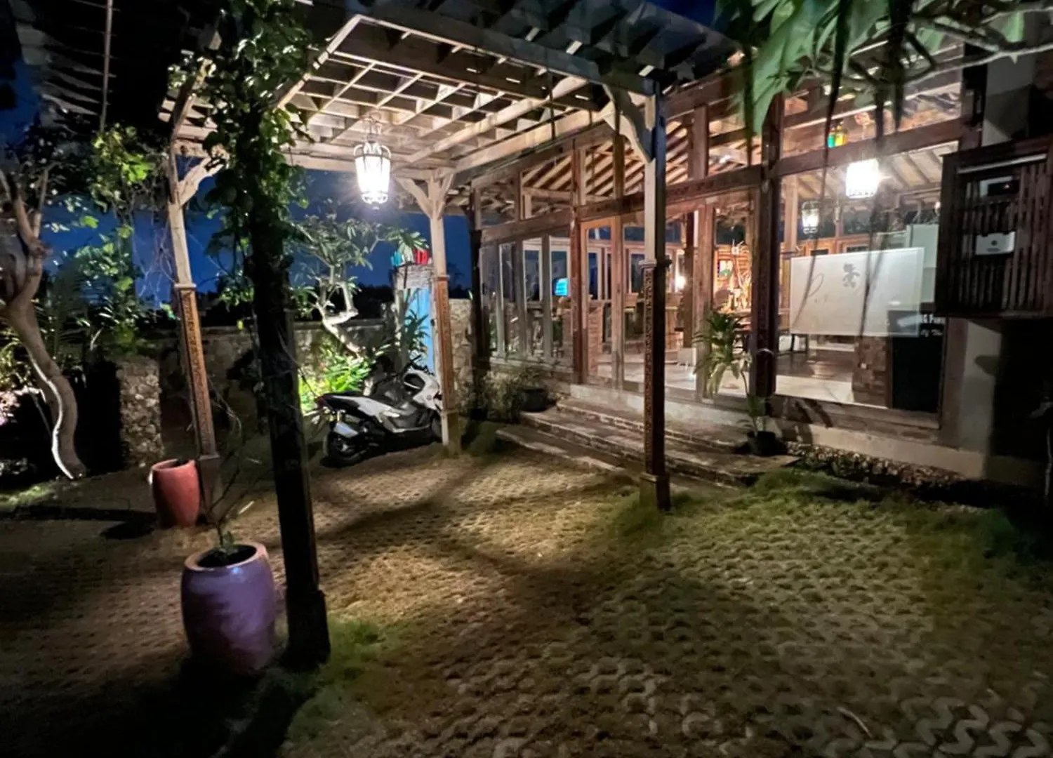 Couette-café Pinokkio B&B Restaurant Ungasan