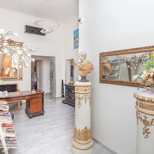 https://esedra-relais.it-romehotels.com